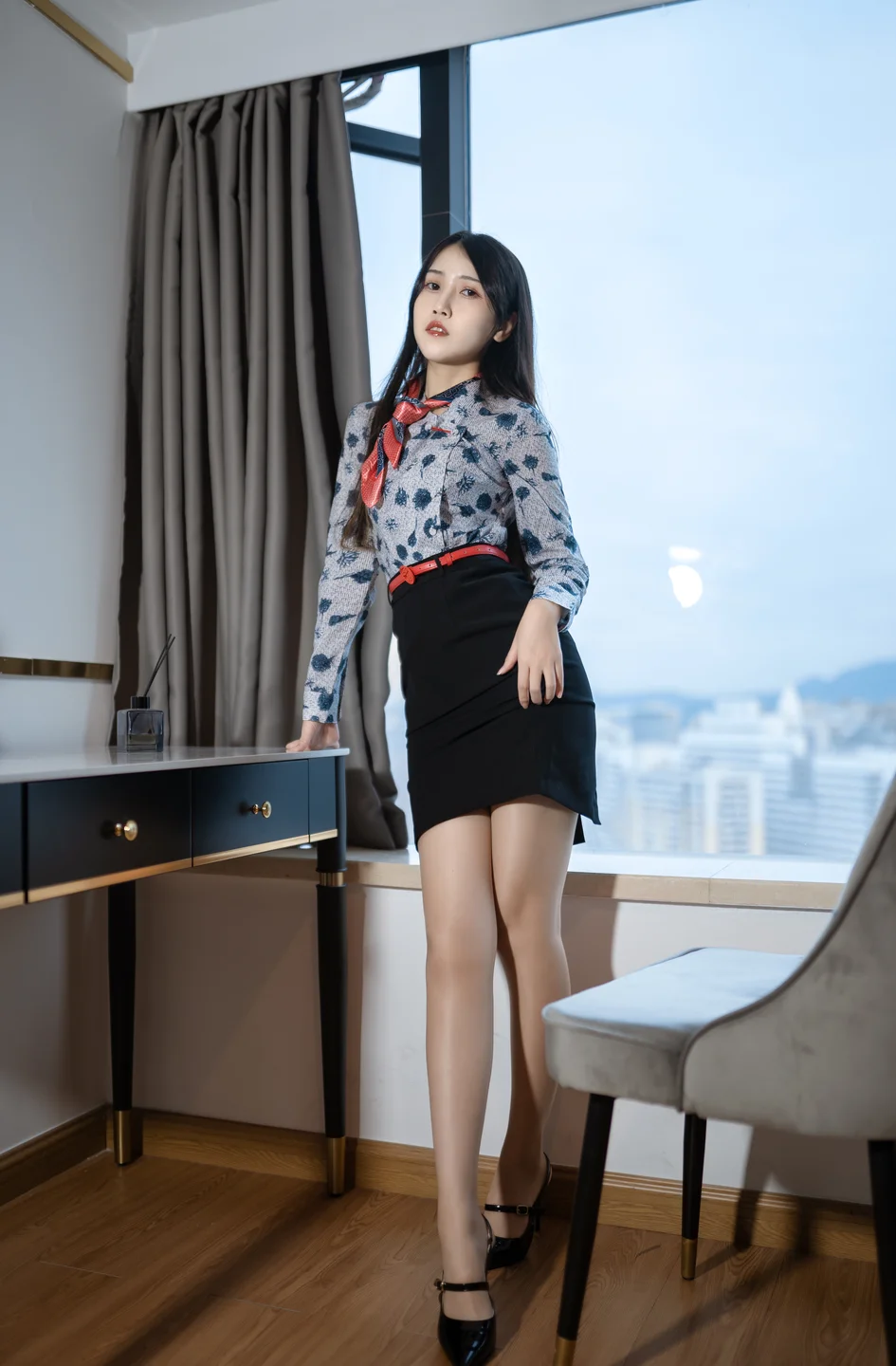 不呆猫 - 东航空姐 [66P,1V-1.59GB] tg@simisebaisi 【丝足阁】011.webp